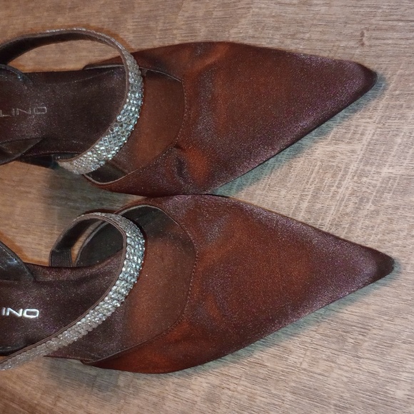 BANDOLINO SLINGBACK HEELS - Picture 3 of 7